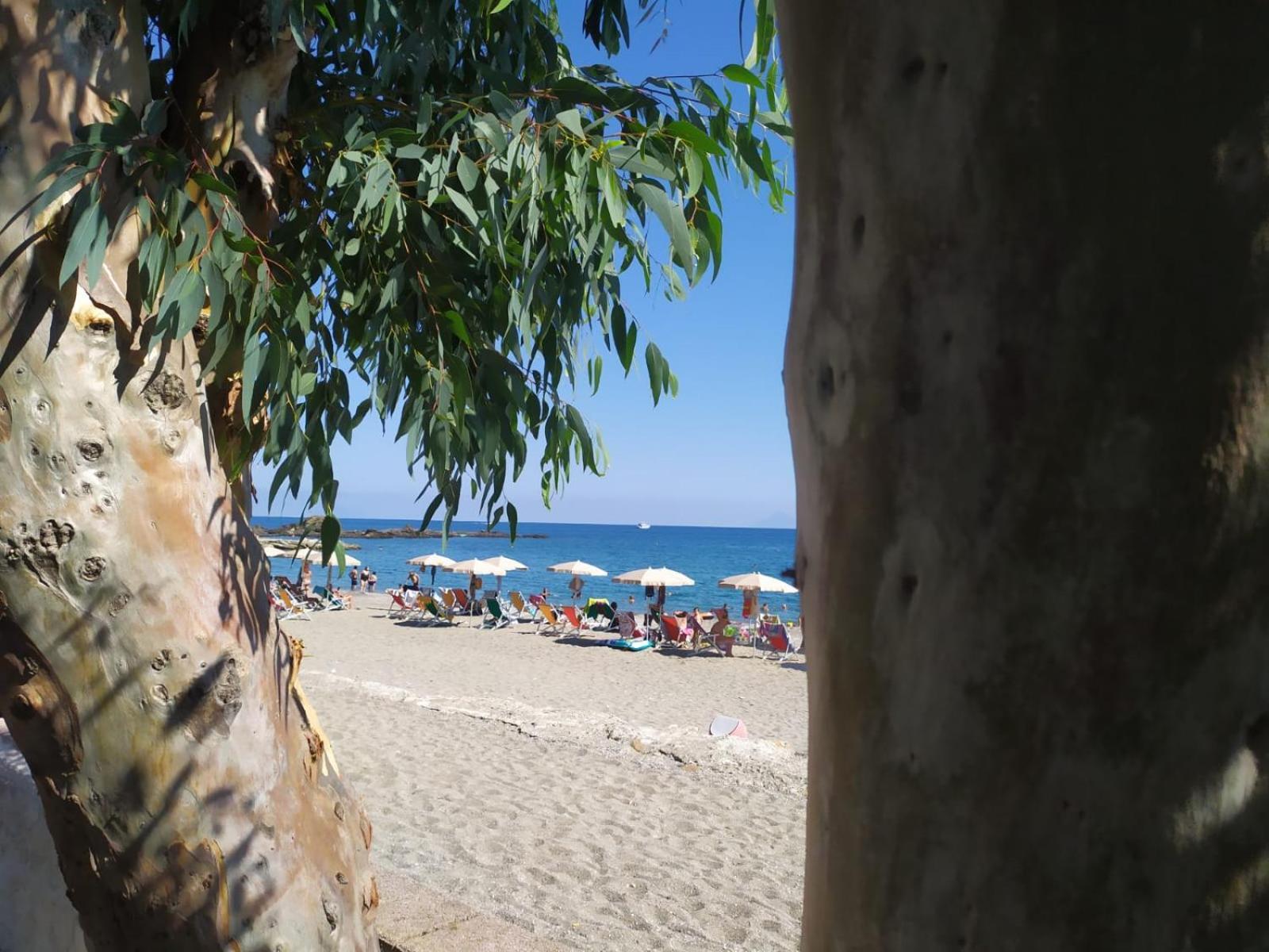 Testa Di Monaco Natural Beach Capo dʼOrlando Екстериор снимка