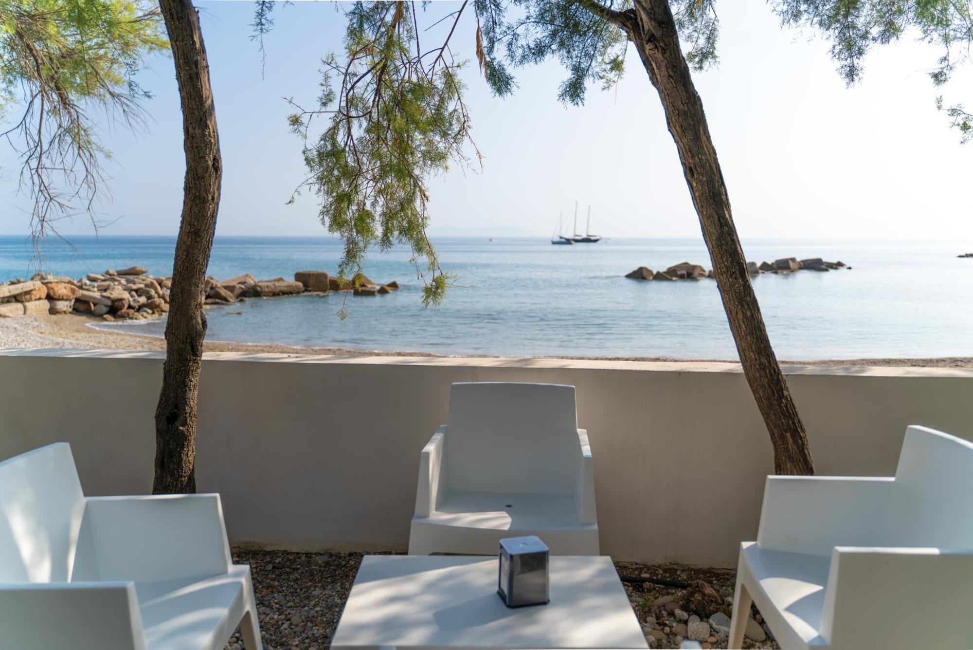 Testa Di Monaco Natural Beach Capo dʼOrlando Екстериор снимка